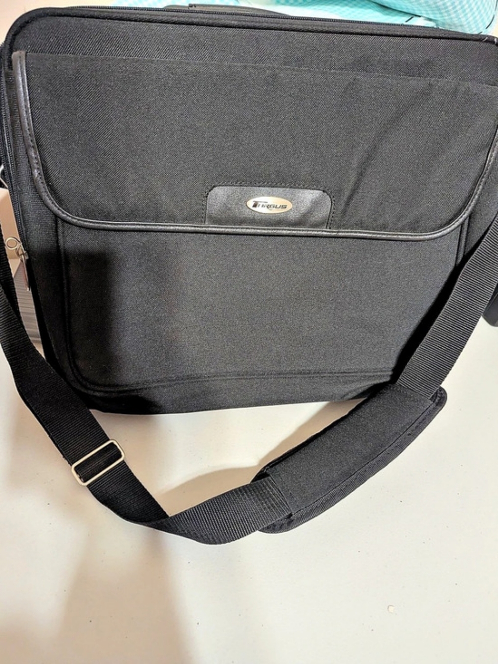 Targus 15.6" Messenger Laptop Case Black Bag